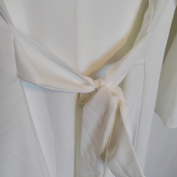 Beautiful Lulu's white dress - Picture 6 of 12